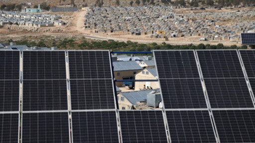 تم انشاء محطة طاقة شمسية هي الأكبر في المنطقة لتأمين الكهرباء وضخ المياه عبر الطاقة النظيفة من أشعة الشمس.
