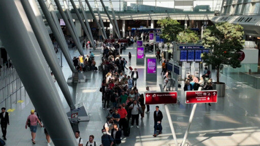 مطارات ألمانية تعاني من تكدس المسافرين بسبب نقص موظفي الأمن وتحميل الأمتعة.