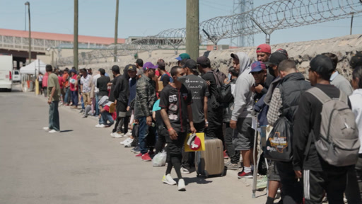 الرئيس الأمريكي جو بايدن يستأنف قرار طرد المهاجرين إلى فنزويلا وبناء الجدار الحدودي مع المكسيك