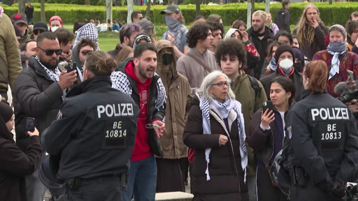 فض اعتصام مؤيد للفلسطينيين بجوار البرلمان ودار المستشارية في برلين