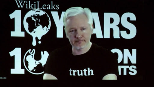 لا يمكن تسليم مؤسس ويكيليكس جوليان أسانج على الفور إلى الولايات المتحدة لمواجهة اتهامات بالتجسس. 