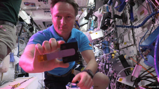Der deutsche Astronaut Matthias Maurer ist mit drei US-Kollegen von der ISS auf die Erde zurückgekehrt.
