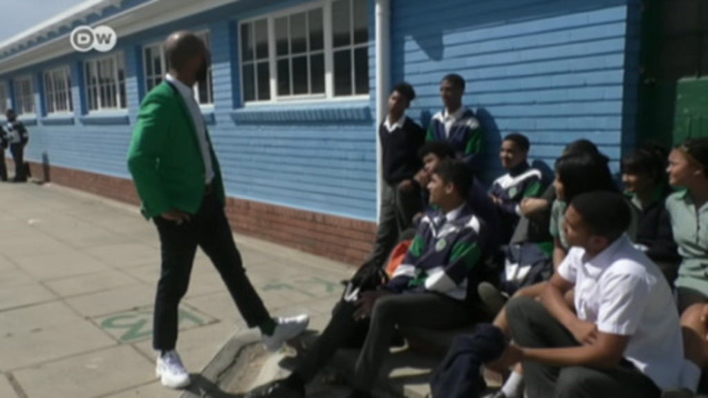 Www Bishop Lavis Porn Vidoes - Cape Town teacher has students hooked â€“ DW â€“ 11/19/2019
