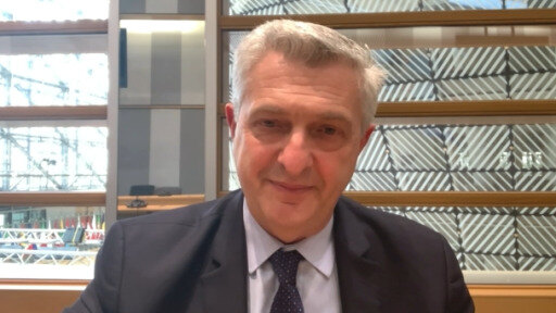 DW spoke with UNHCR High Commissioner Filippo Grandi about the plight of Syrian refugees.