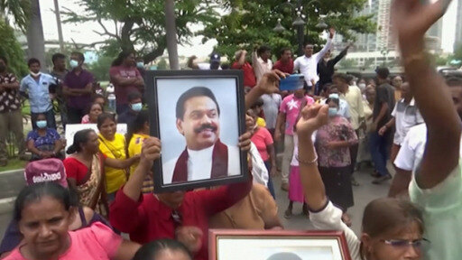 Varias han muerto en enfrentamientos, durante un mes de protestas contra la gestión de los hermanos Rajapaksa.