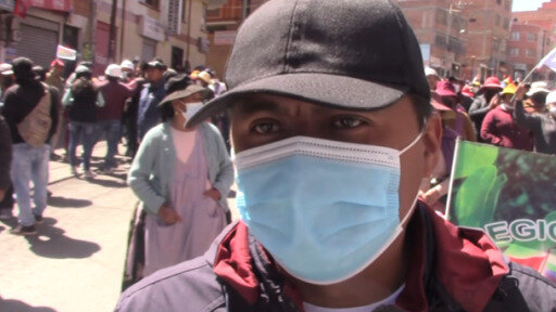 Cientos de productores de coca de la asociación ADEPCOCA salieron a las calles de La Paz.