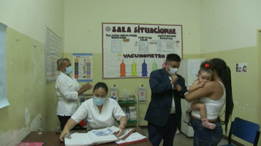 La escasez de vacunas y la desinformación han hecho caer las tasas de inmunización en Venezuela.