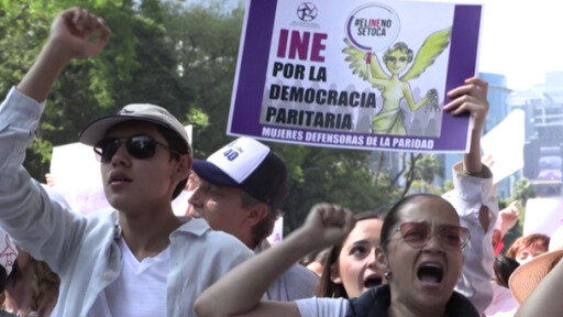 AMLO ha descalificado las marchas populares a favor del INE y en contra de su reforma.