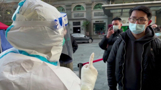 En varias ciudades de China estallaron las protestas contra las estrictas restricciones aún vigentes por la pandemia.
