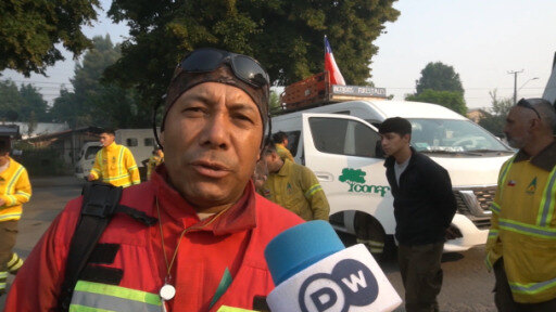 3.400 bomberos se juegan la vida para frenar la destrucción de las llamas sin recibir ningún sueldo.