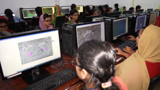 En India existe una pequeña industria que se encarga de alimentar de datos a la inteligencia artificial