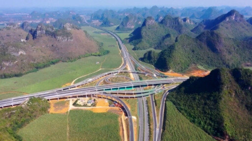 China gastó 240 mil millones de dólares en préstamos de rescate para países involucrados en la Nueva Ruta de la Seda.