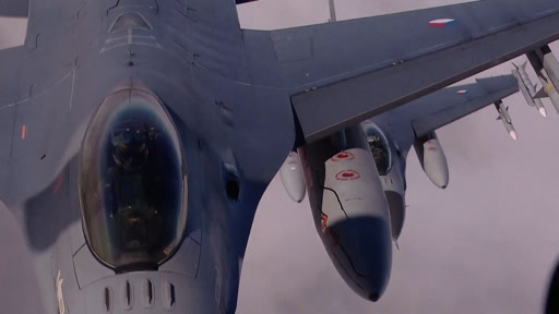 Comenzaron los esfuerzos internacionales para suministrar a Ucrania aviones de combate F-16 hechos en Estados Unidos.