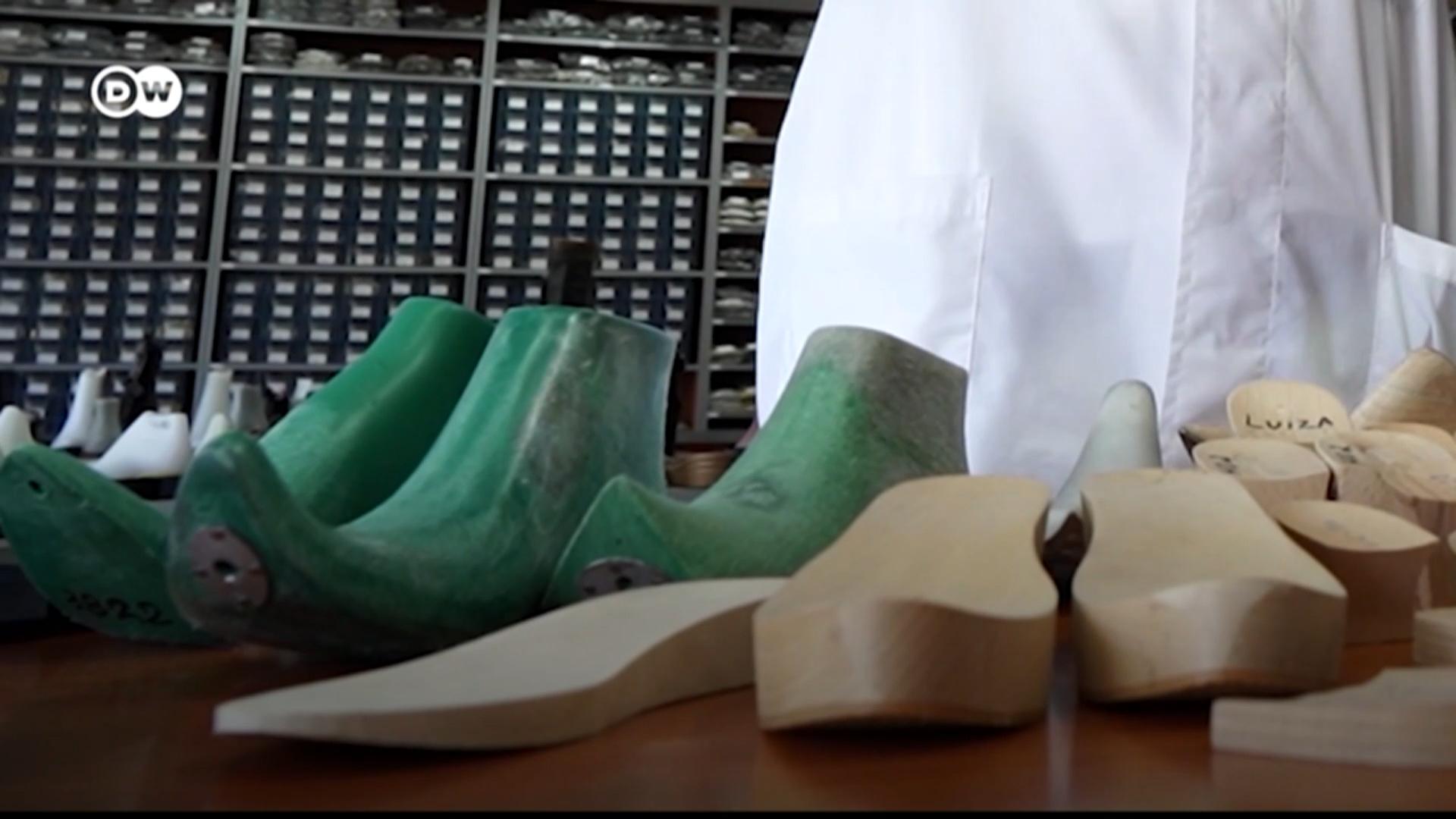 Im Familienunternehmen Ingiliz in der bulgarischen Stadt Peschtera werden Schuhe für berühmte Kinohits angefertigt. 