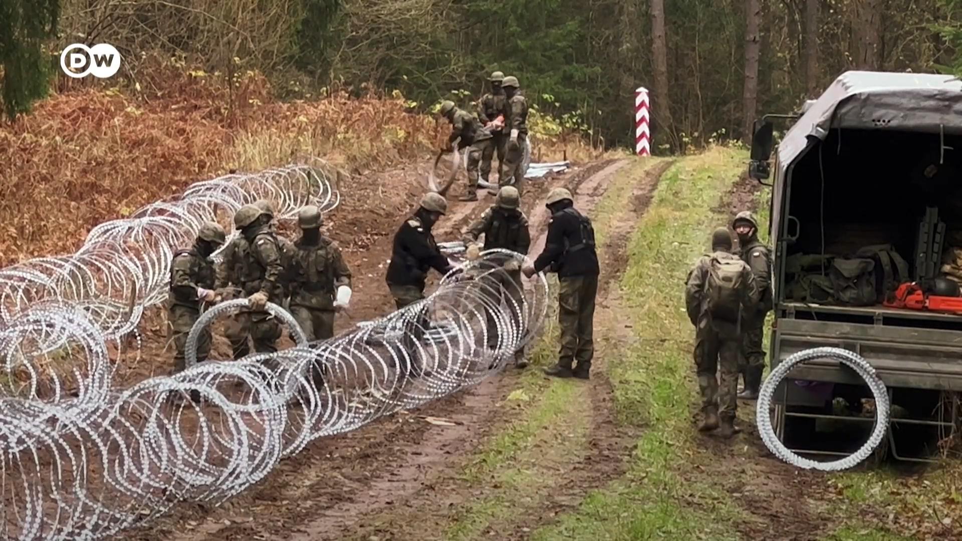 Polen verbarrikadiert seine Grenze zur russischen Exklave Kaliningrad mit Stacheldraht. 