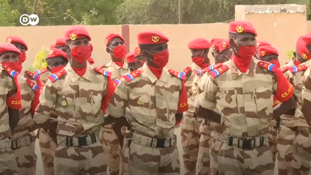Le Niger recrute massivement des jeunes dans sa lutte contre le terrorisme 