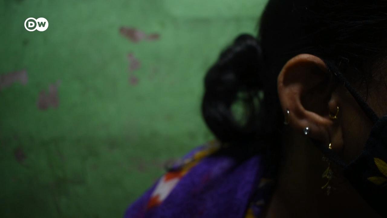 कर्जे में डूबी दिल्ली के सेक्स वर्कर
