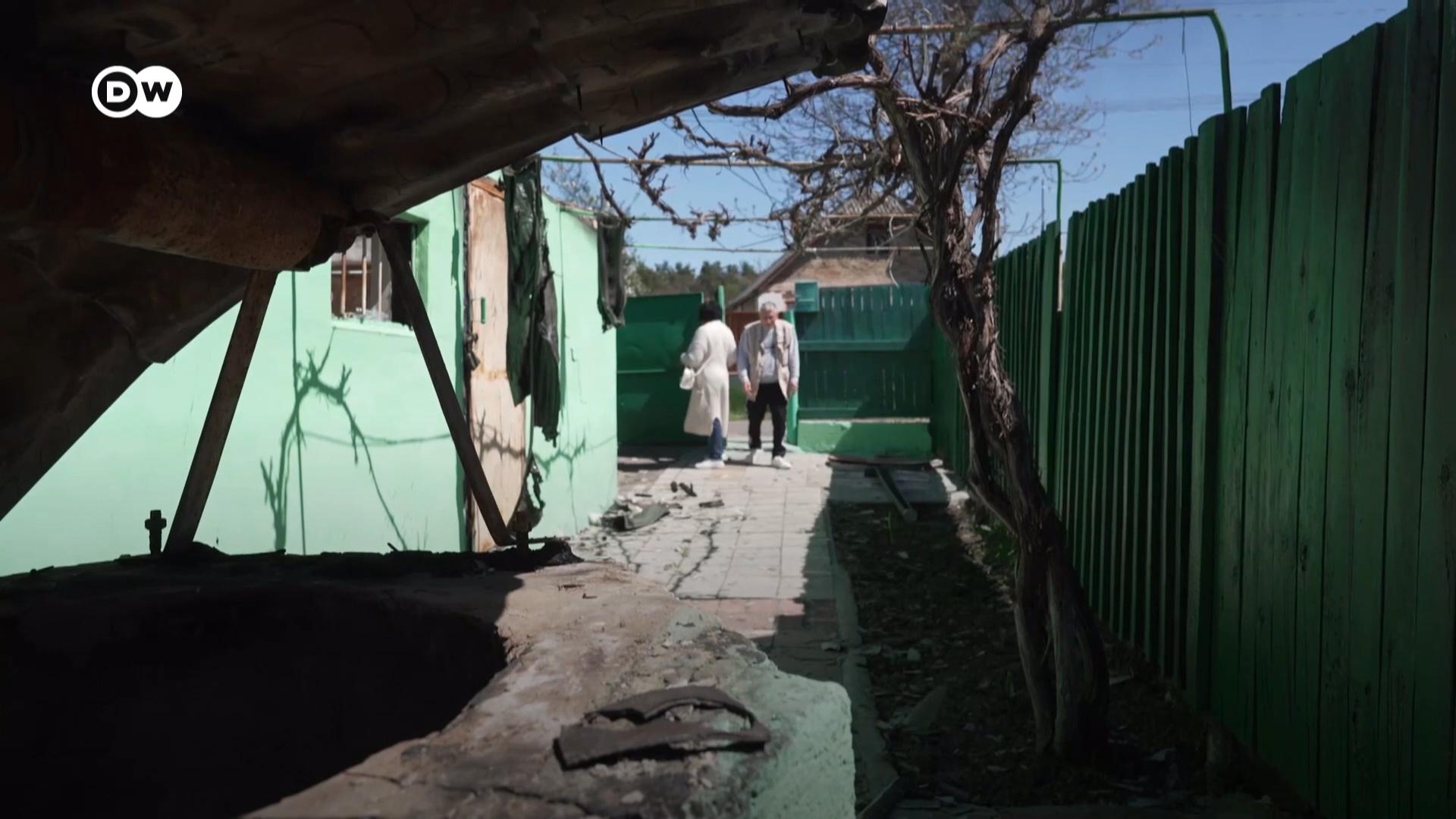 „Овде е мојот дом“ - жителите се враќаат во уништената Буча