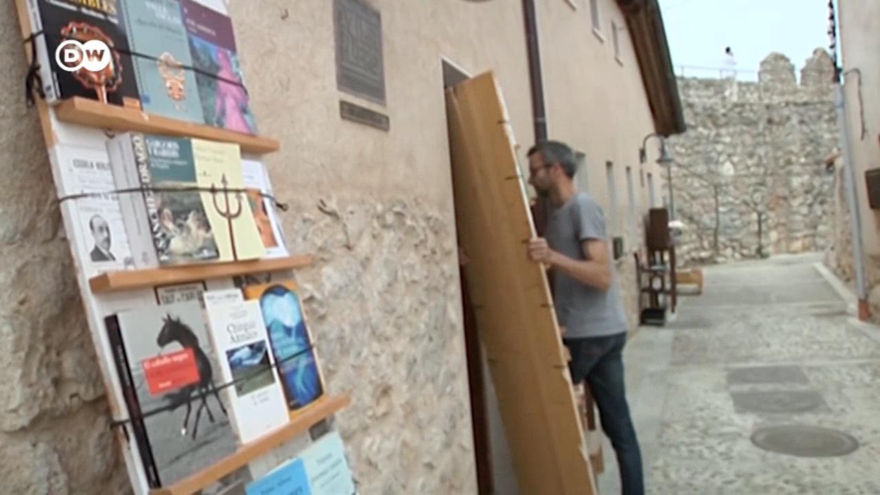 Hiszpania: Wioska książek przyciąga turystów