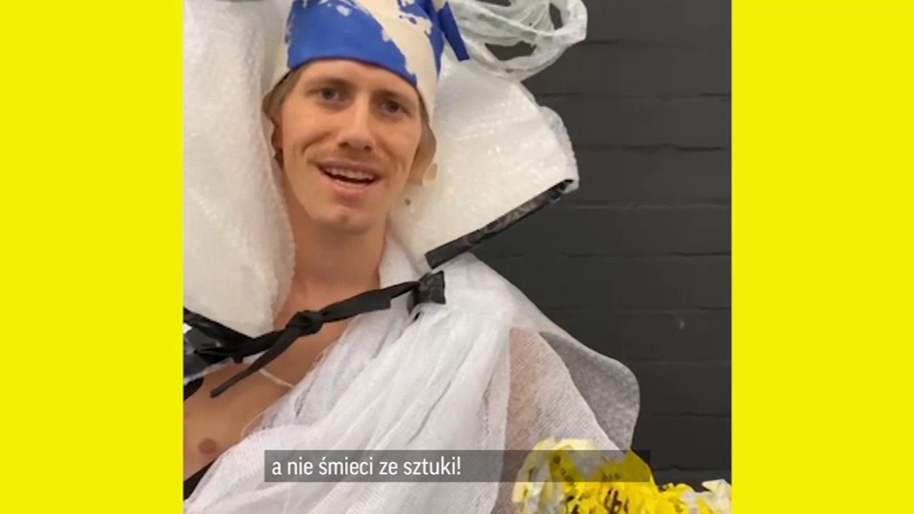Polski artysta performer szokuje na targach sztuki