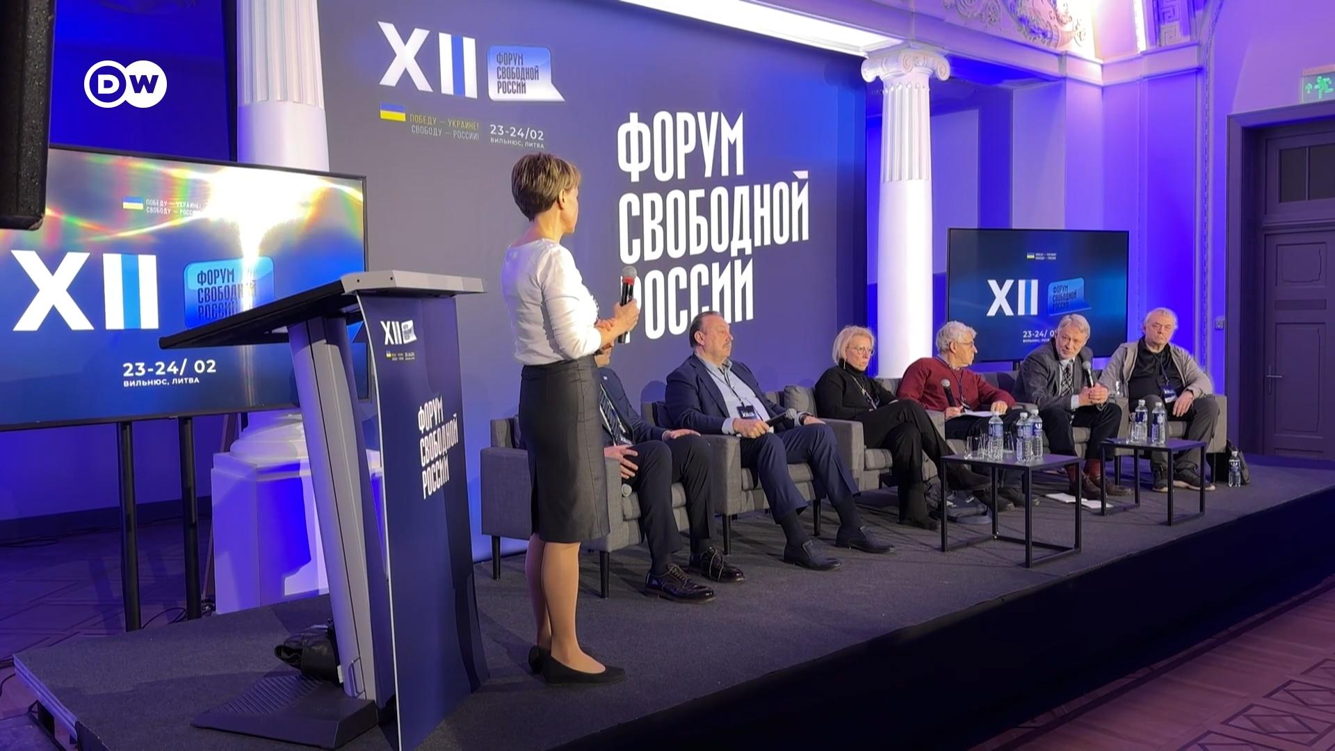 Форум в Вильнюсе: Все политзаключенные в РФ в опасности – DW – 23.02.2024
