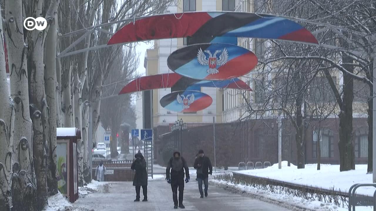Що думають у підконтрольному проросійським сепаратистам Донецьку про мирні переговори між Заходом та Росією?