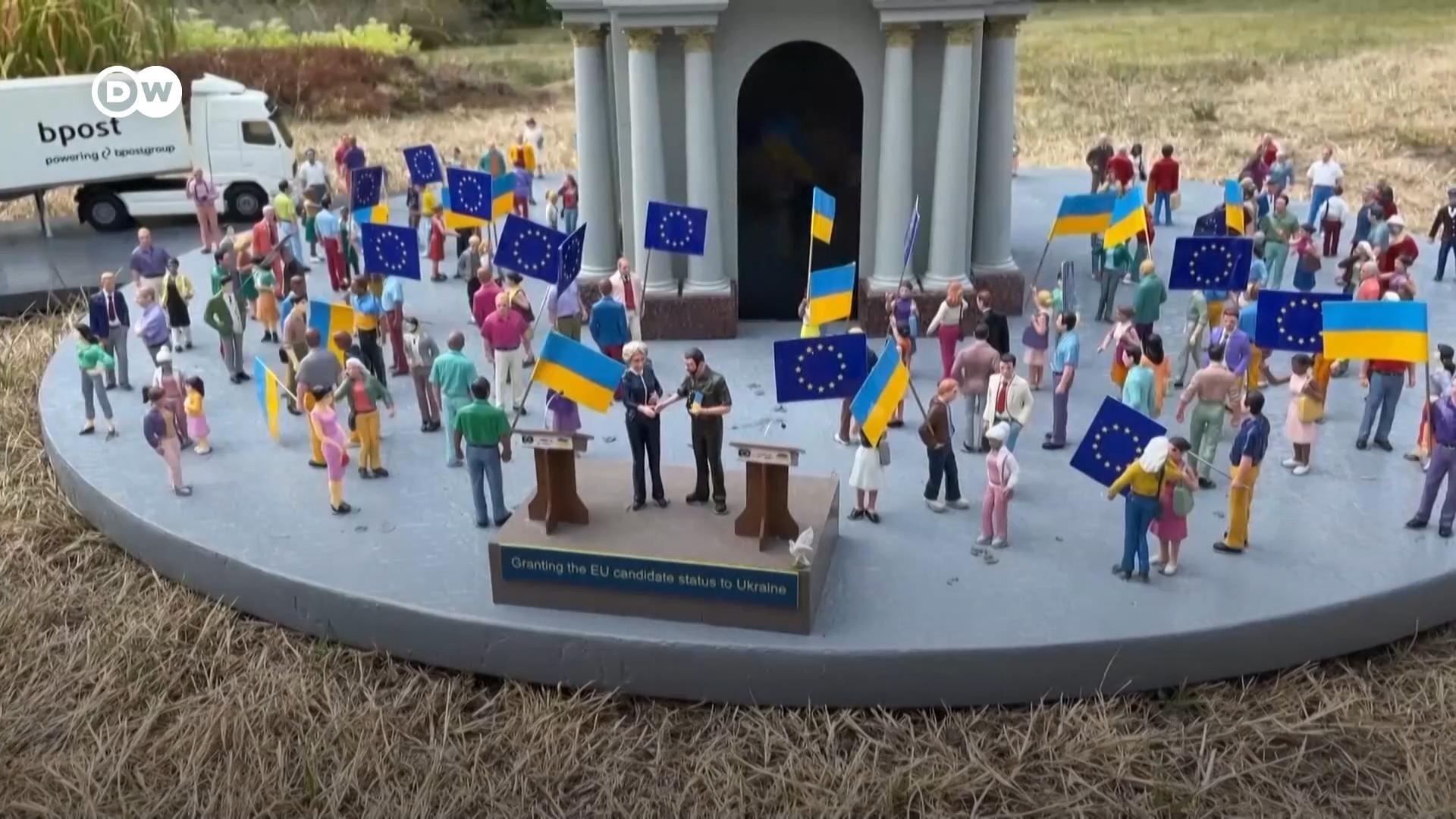 У парку Міні-Європа в Брюсселі відкрили новий експонат на знак солідарності з Україною. Дивіться, як це виглядає.