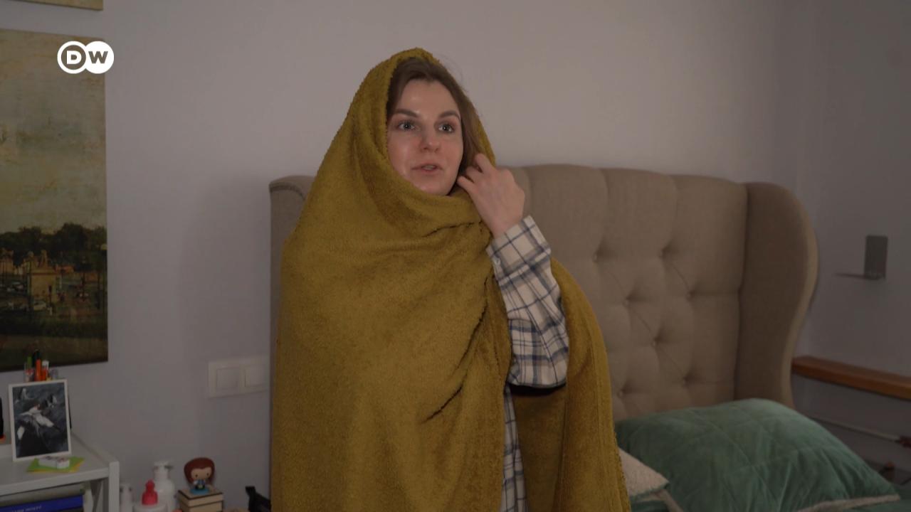 Зима без тепла: як українцям зігрітися без опалення