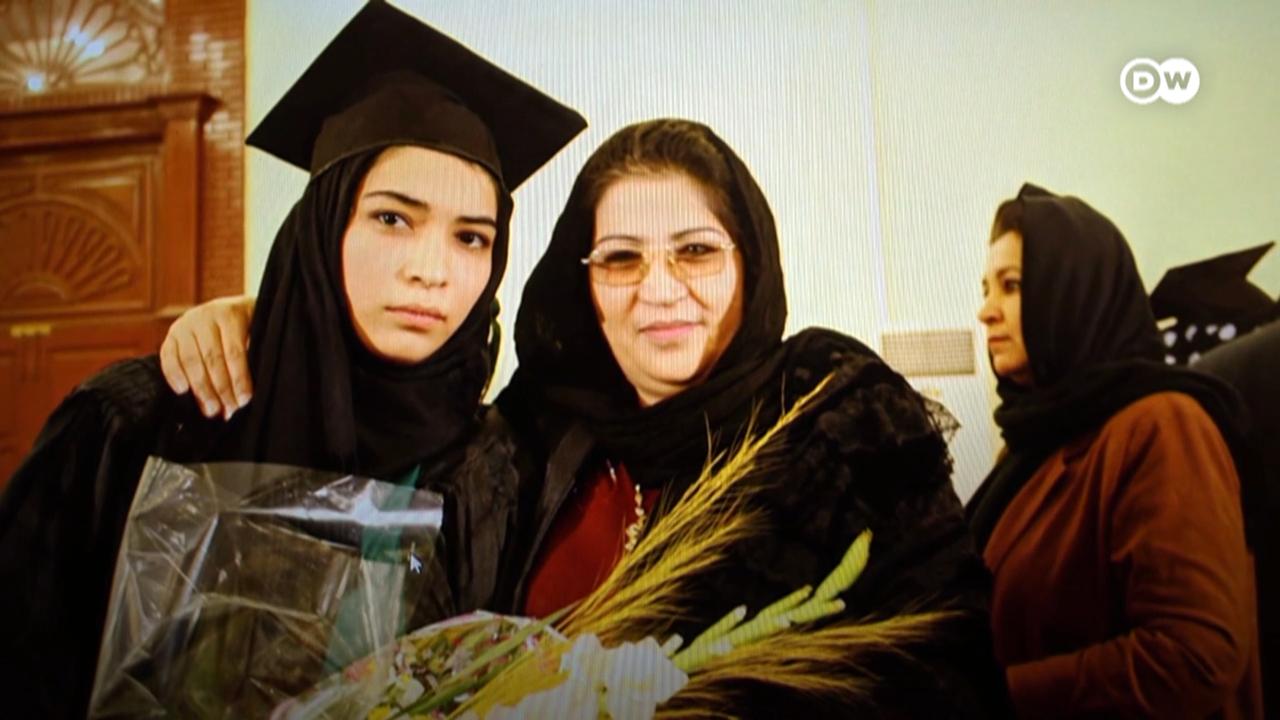 ڈی ڈبلیو نے ایسی دو افغان خواتین ججوں سے ملاقات کی جو اب جرمنی میں رہائش پذیر ہیں۔