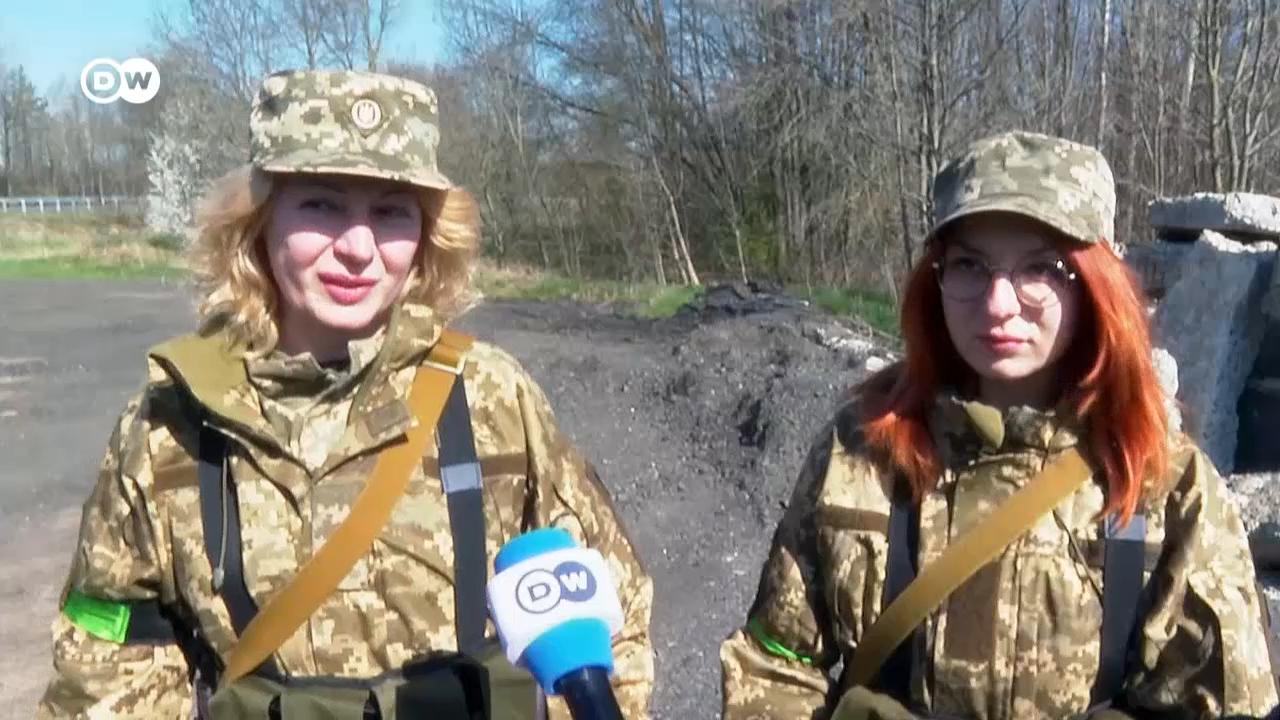 乌克兰女性参加捍卫国家的战斗