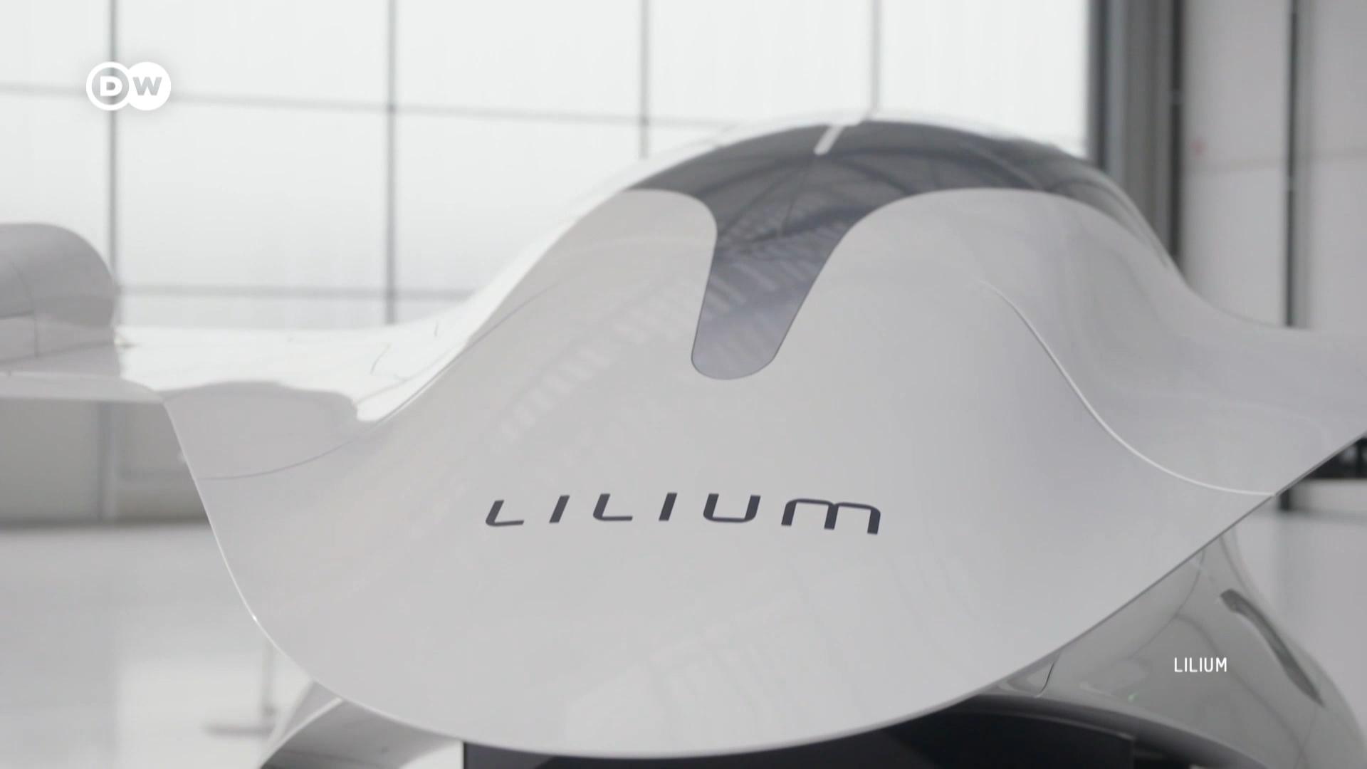 德国公司Lilium正在测试靠电力飞行的出租车。它希望在三年内推出商业化的空中出租车。