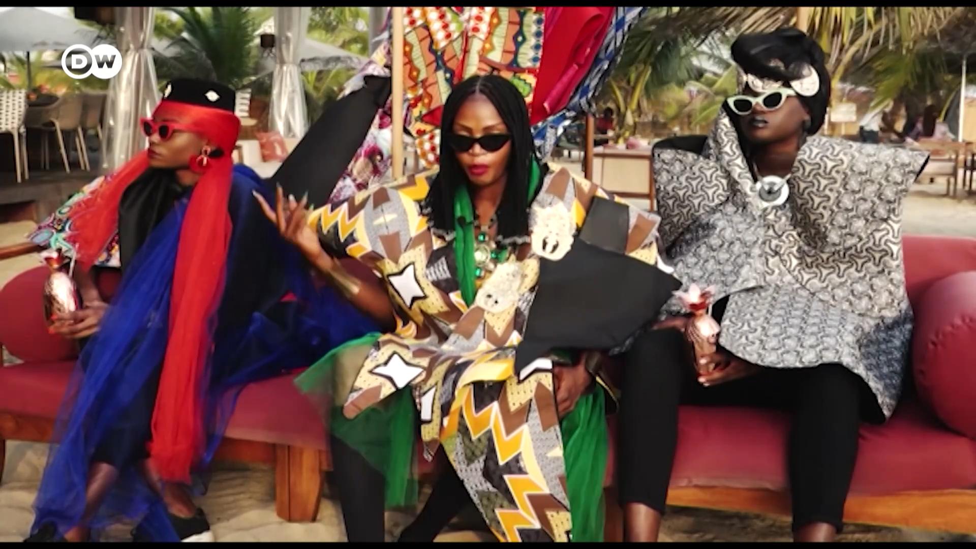 歌手兼设计师Queen Tawa正在引领刚果的时尚革命。她的品牌Liputa Swagga从非裔未来主义和刚果的萨普协会时尚亚文化中汲取灵感。她的作品没有一件是相同的。独特的时尚也是她音乐的一面镜子。