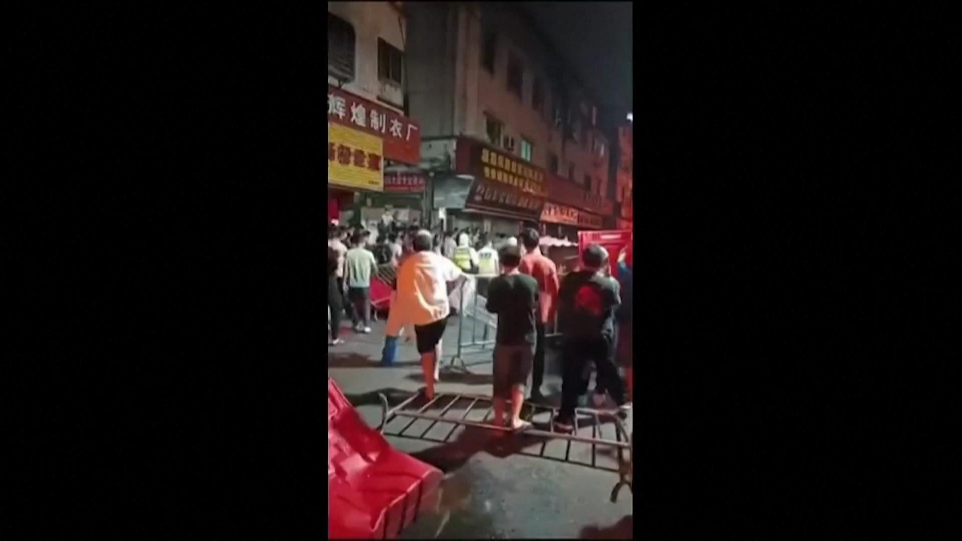 【现场】从广州人民桥到海珠广场：提前部署的警力、对骂声与被围困的示威者 - 端传媒 - 最新 – Telegraph