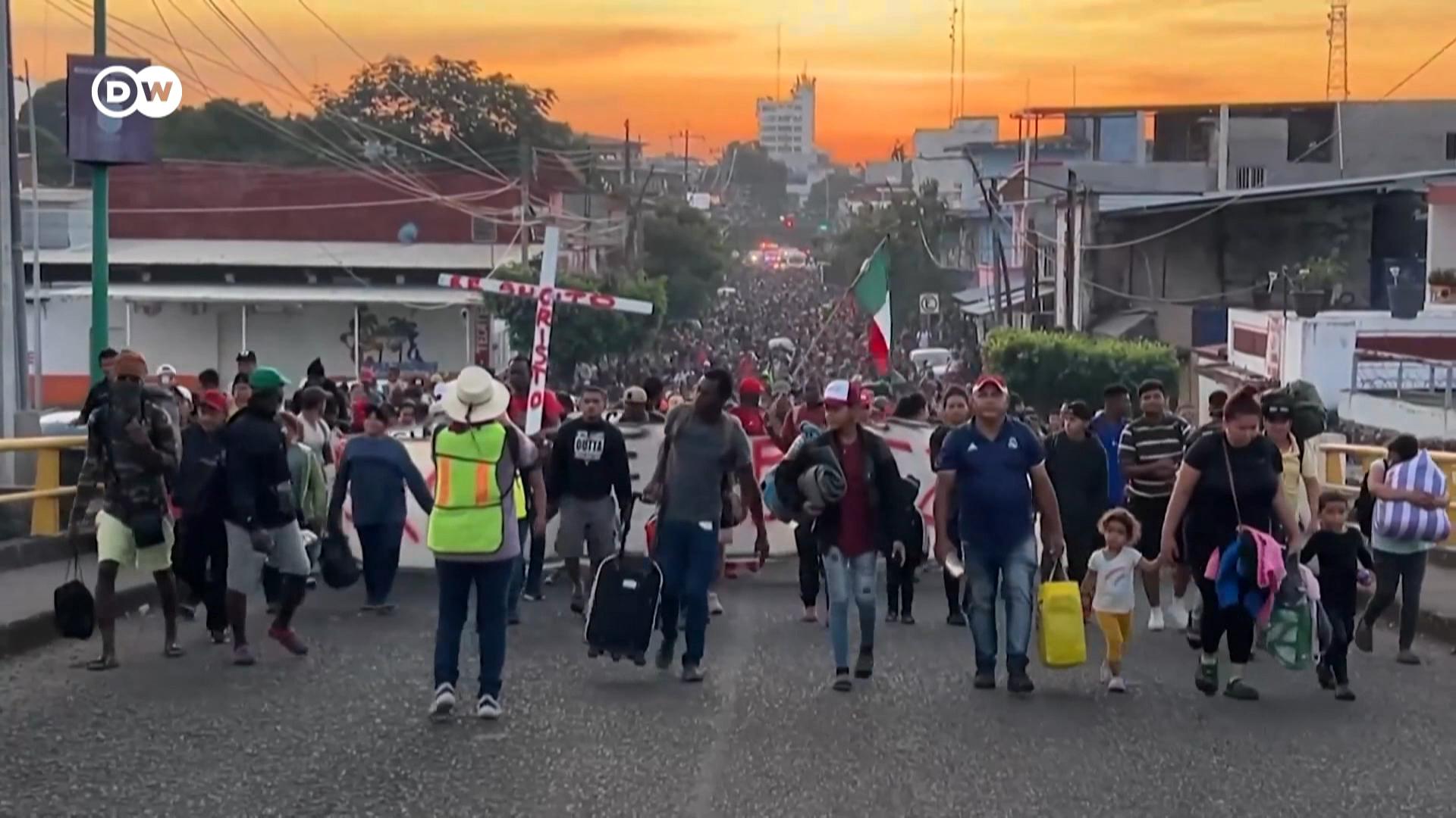 一支约6000人的中美洲移民队伍在圣诞节期间，徒步朝着美墨边境前进，他们希望到美国寻求庇护。但另一方面，美国正打算与墨西哥商议遏止移民潮的措施。